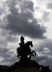   Statue photo