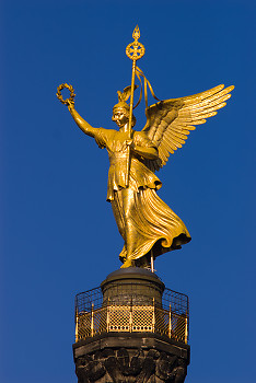 Angel Statue ~ Statue picture from Berlin Germany.
