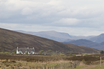 Lonely House ~ Lonely House picture from Scotland Scotland.