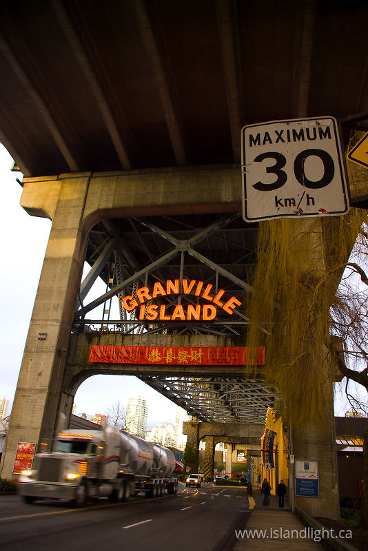 Max 30 km/h -   photo